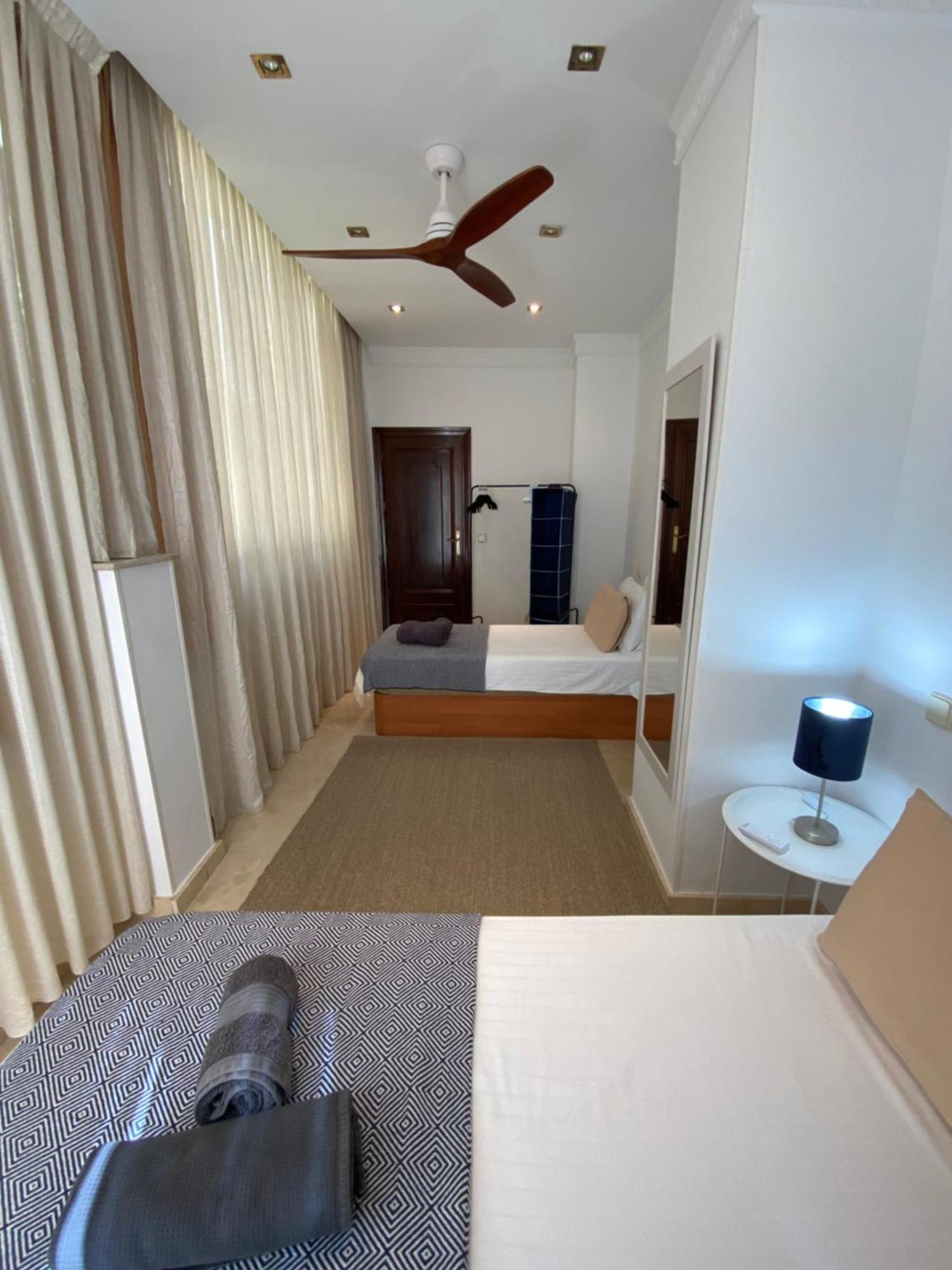 Appartement Beachfront Edificio Mayoral Primera Linea De Playa Y Centro Ciudad Con Barco Opcional *